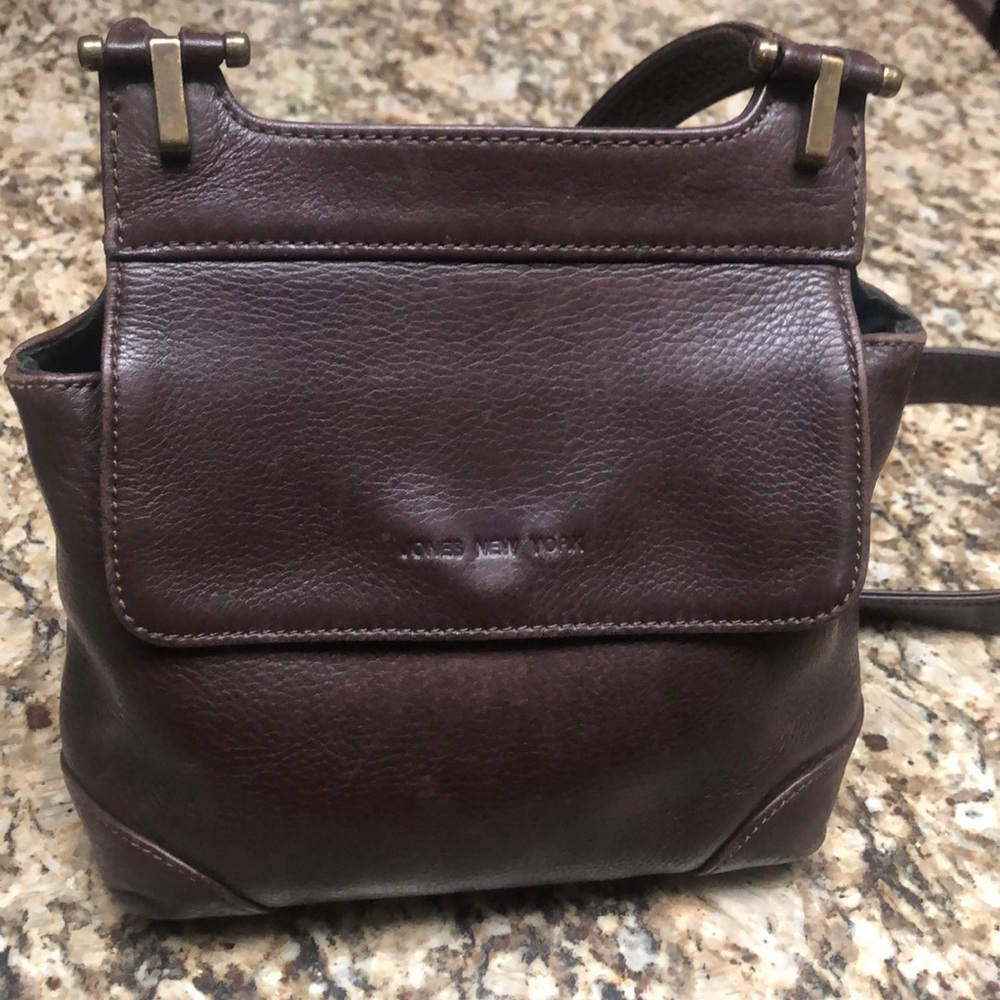 Jones New York Vintage Crossbody Leather Bag